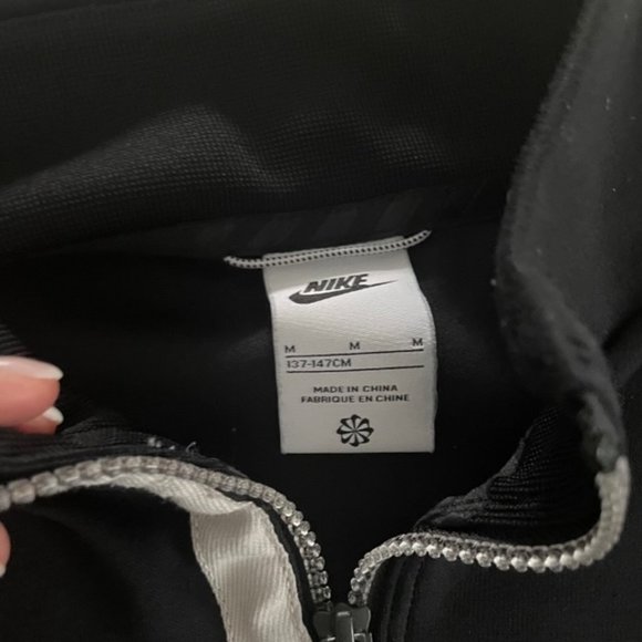 Nike Air Tracksuit Juniors - Black - Picture 5 of 10